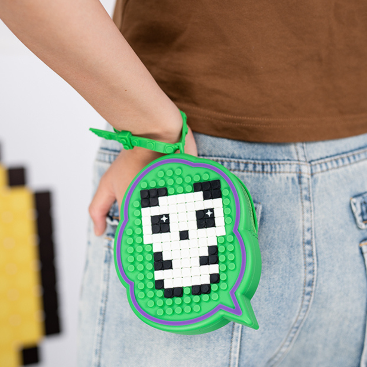 Ví Đeo Echo Medium Xanh Lá UPIXEL UBE11