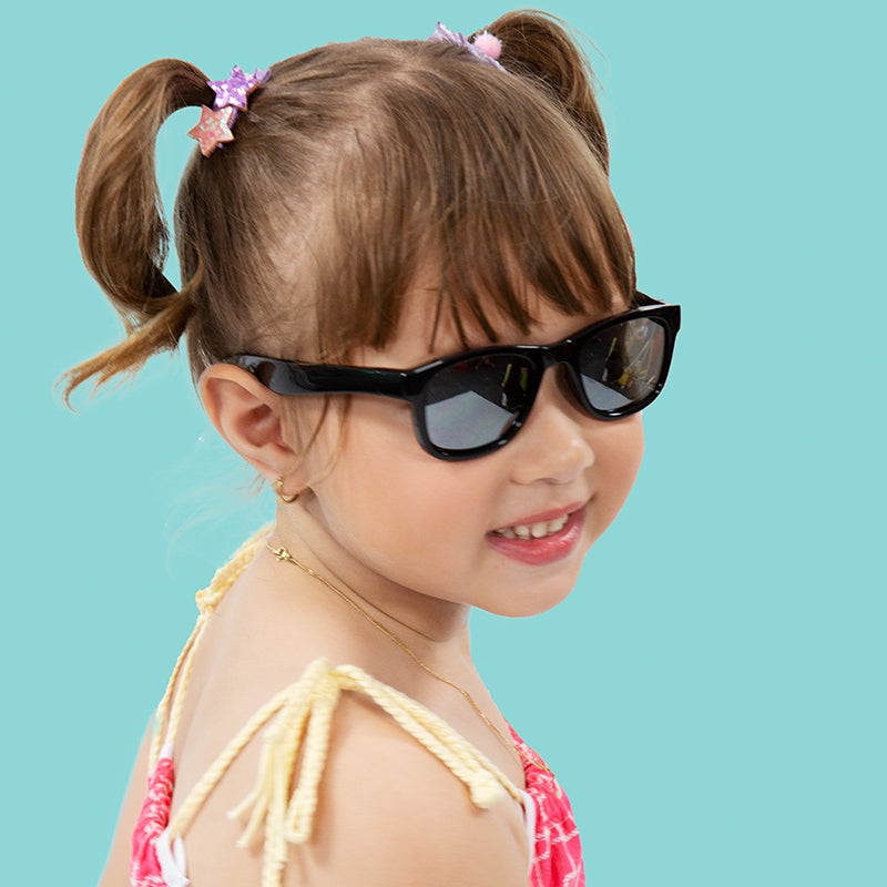 Kính mát thời trang Black 2+ REALSHADES 2SURBLK