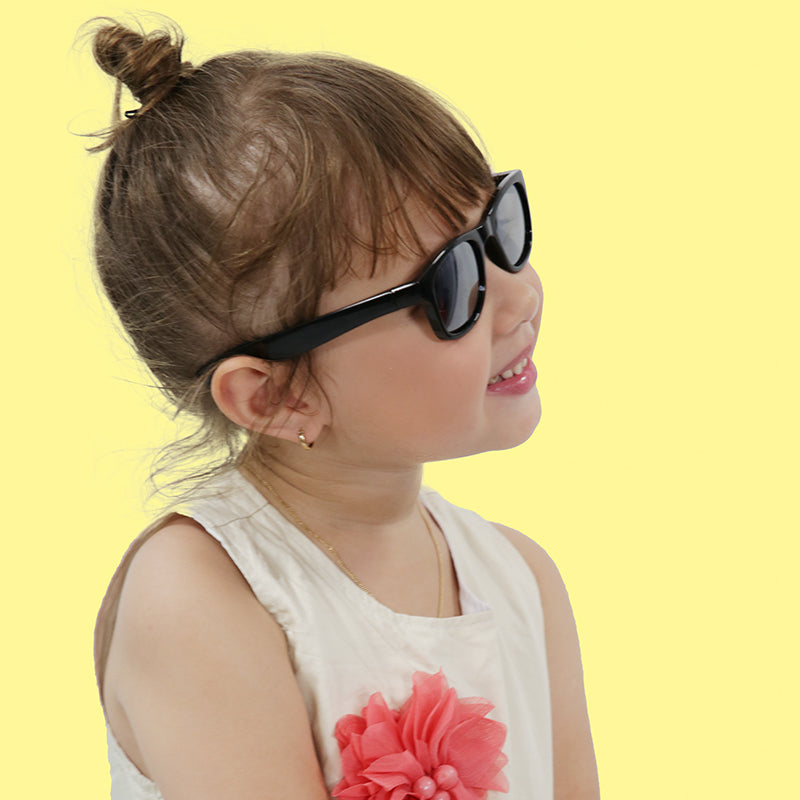 Kính mát thời trang Black 2+ REALSHADES 2SURBLK