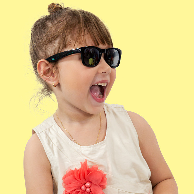 Kính mát thời trang Black 2+ REALSHADES 2SURBLK