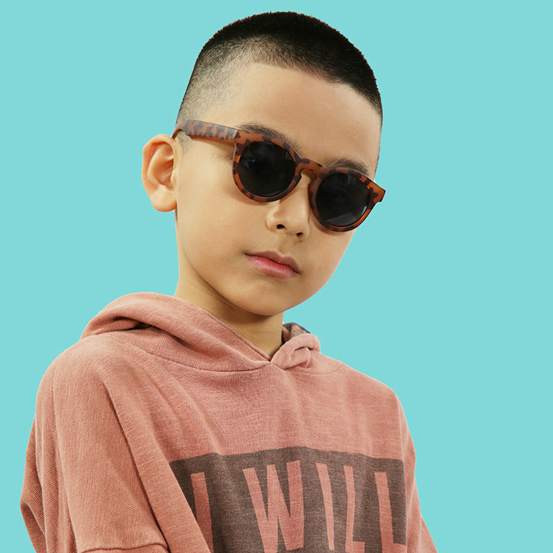 Kính mát phong cách Tortoise
