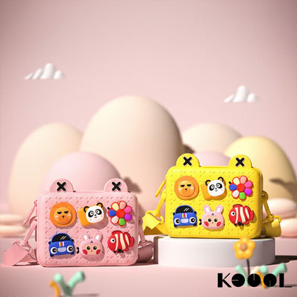 Túi Đeo Chéo Kèm Charm KOOOL Hồng K10/PINK